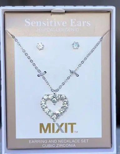 Earring & necklace set