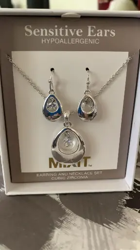 Silver chain and earring set